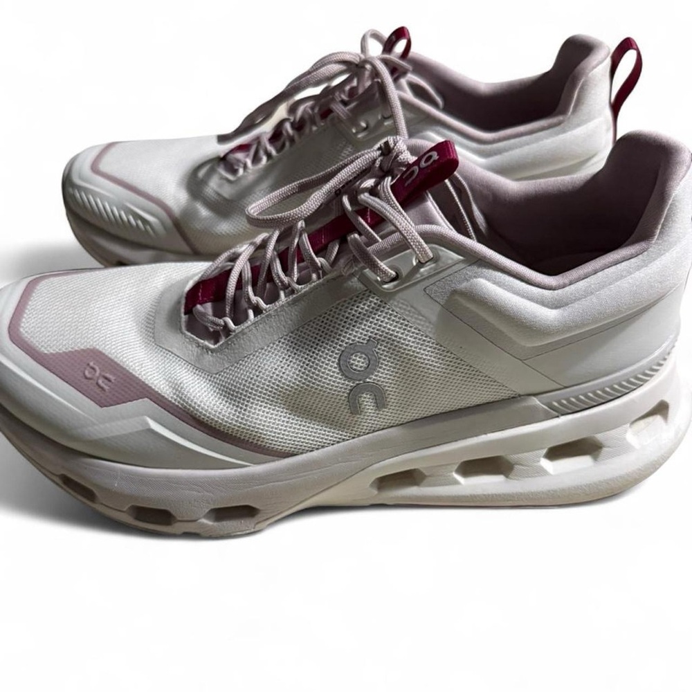 On Running Women's Athletic Shoes - Cream and Red - Picture 4 of 8